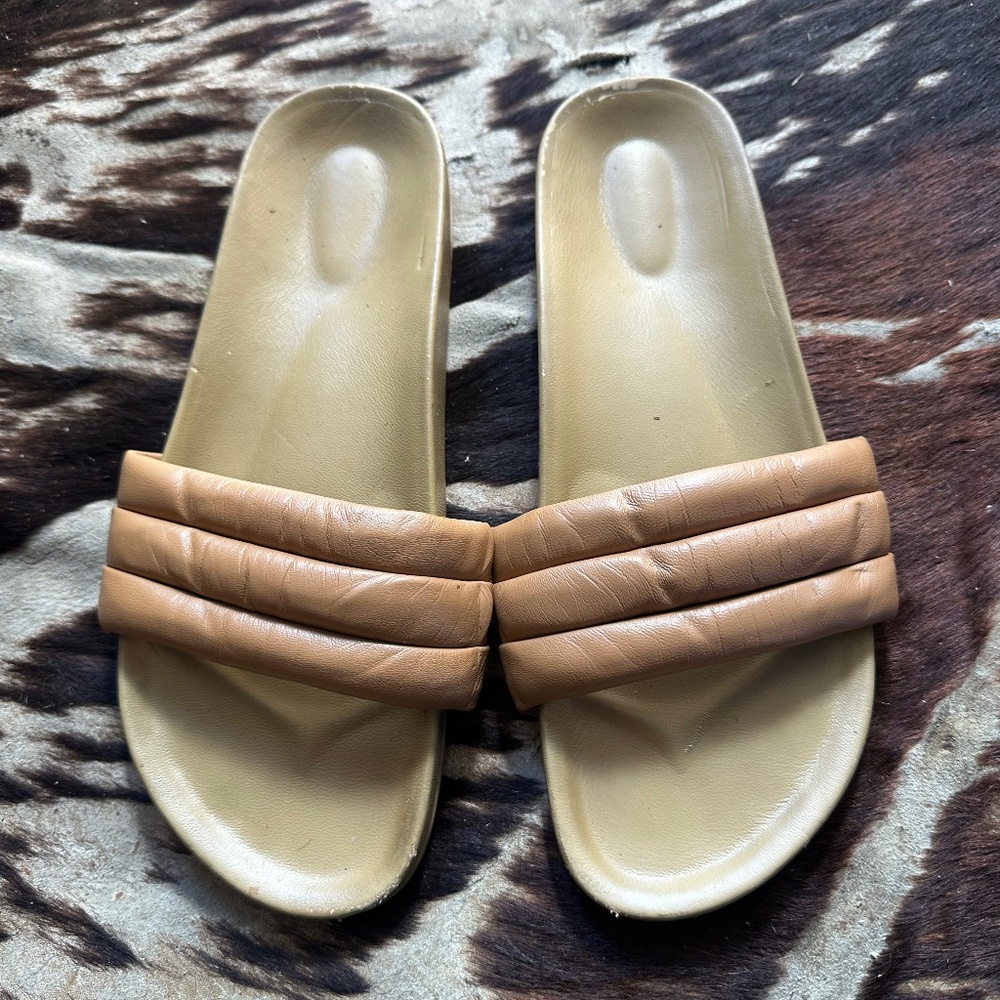 Beatrice Valenzuela Leather sandals